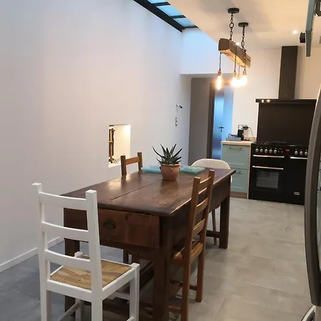 Mendiburia Guest house Iholdy